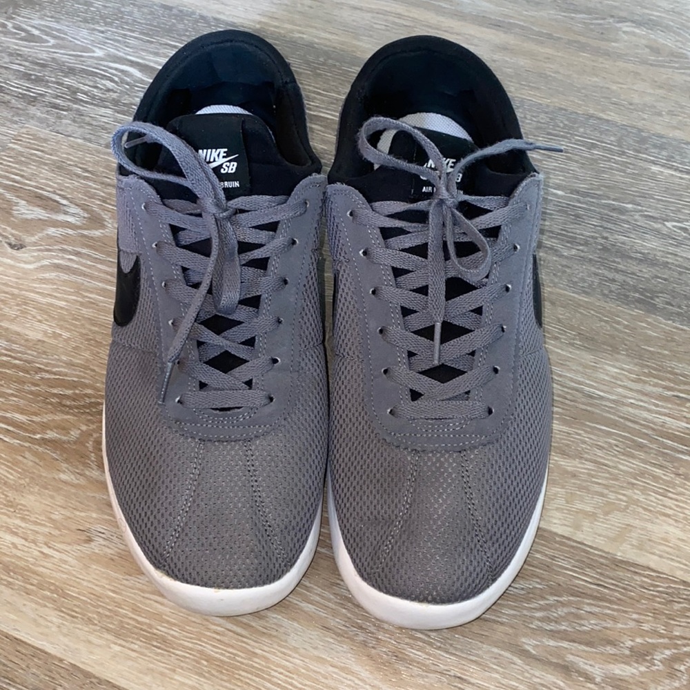Size 12 Nike Air.  Like new.  Only worn a couple times.
